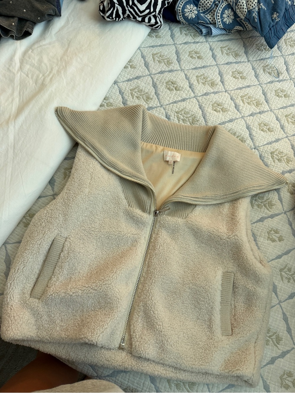 entro Cream Sherpa Zip-Up Kids Vest